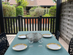 Charmant Pavillon à Argelès-sur-Mer avec Piscine, Terrasse et Parking - FR-1-732-23